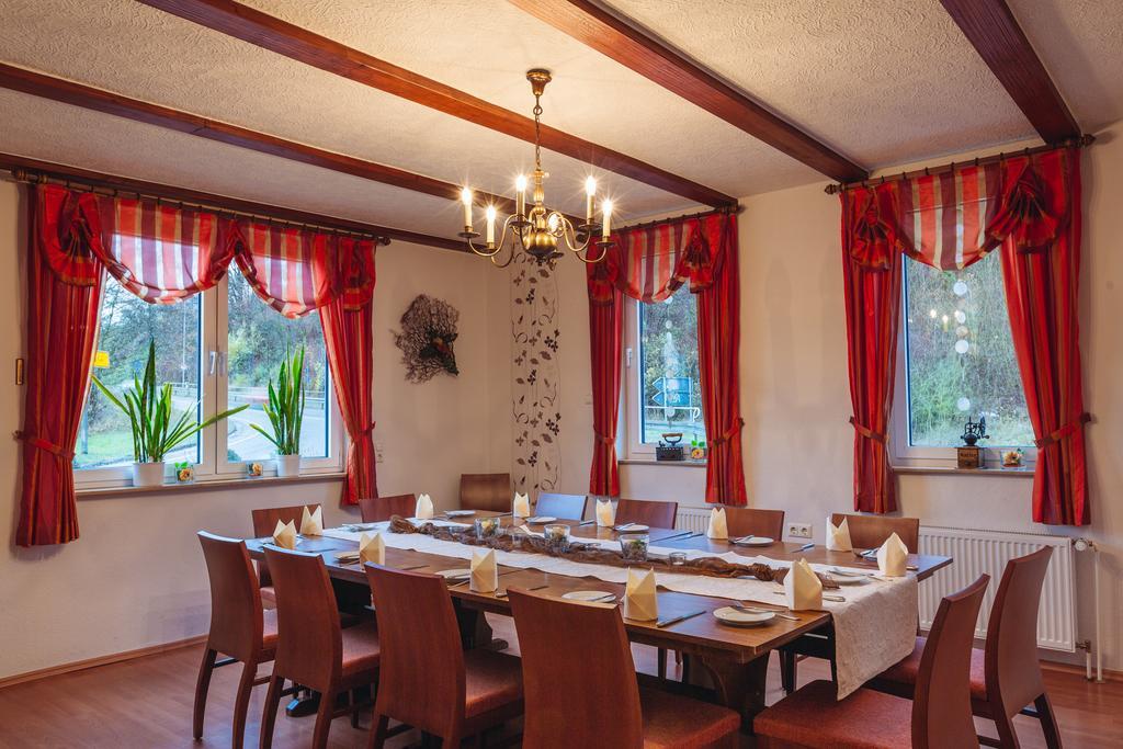 Landgasthof Zur Scharfen Ecke ヒルデスハイム エクステリア 写真
